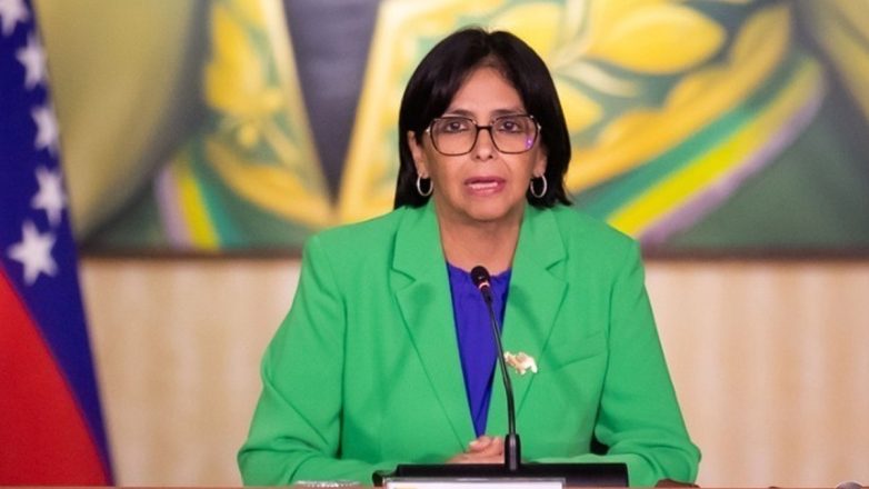 Βενεζουέλα: Η προσωρινή πρόεδρος δηλώνει πως θα αντιταχθεί «μέσω διπλωματικών οδών» στην επιθετικότητα των ΗΠΑ