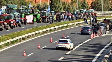 Αγρότες: «Ναι» στον διάλογο, αλλά τα τρακτέρ θα παραμείνουν