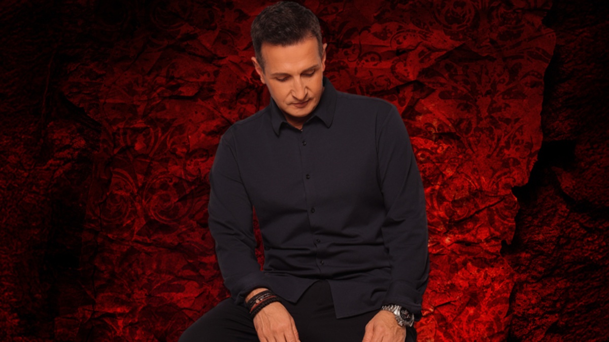 Δημήτρης Μπάσης: Μπαίνει σε γνωστή τηλεοπτική σειρά με νέο τραγούδι!