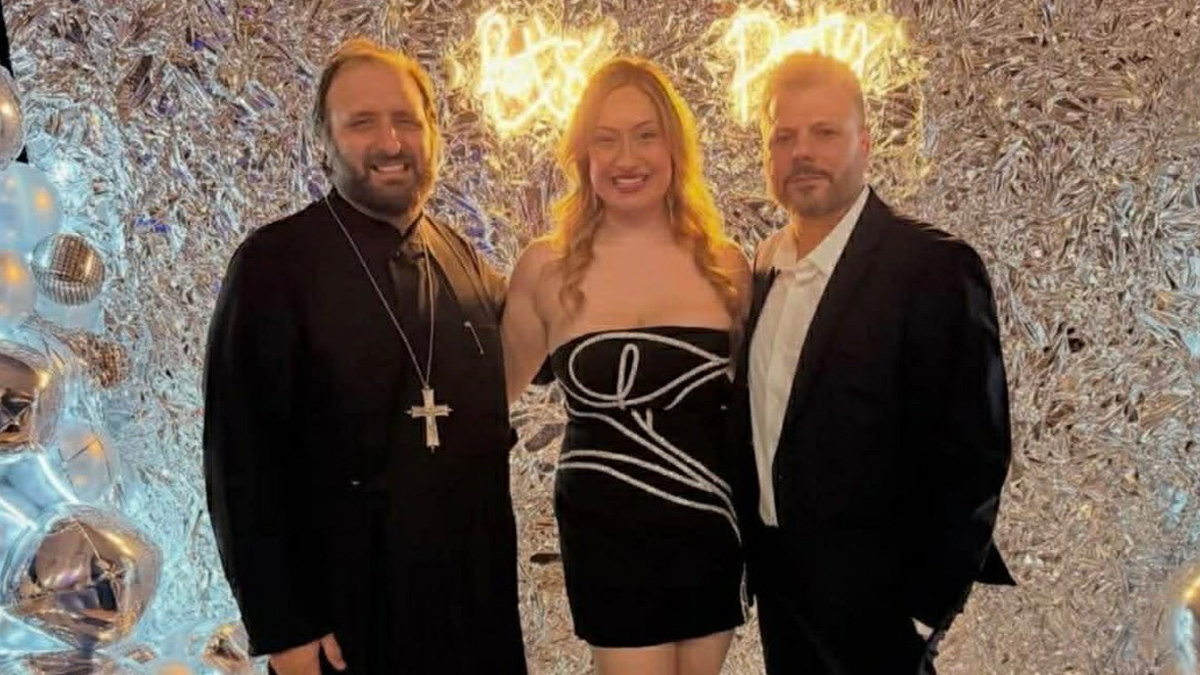 Η Elaina ξεσήκωσε τους Έλληνες ομογενείς στο Μπρονξ