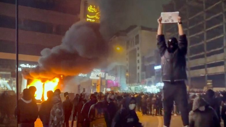 Ο Τραμπ σχεδιάζει παρέμβαση στο Ιράν