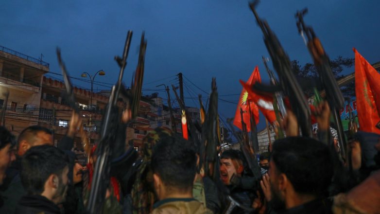 Συρία: Εγκαταλείπουν το Χαλέπι οι Κούρδοι μαχητές