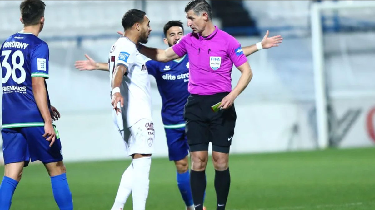 ΣΟΚ: Ο Νταβέλης έβρισε τον Σιδηρόπουλο μπροστά στον Λανουά!!!