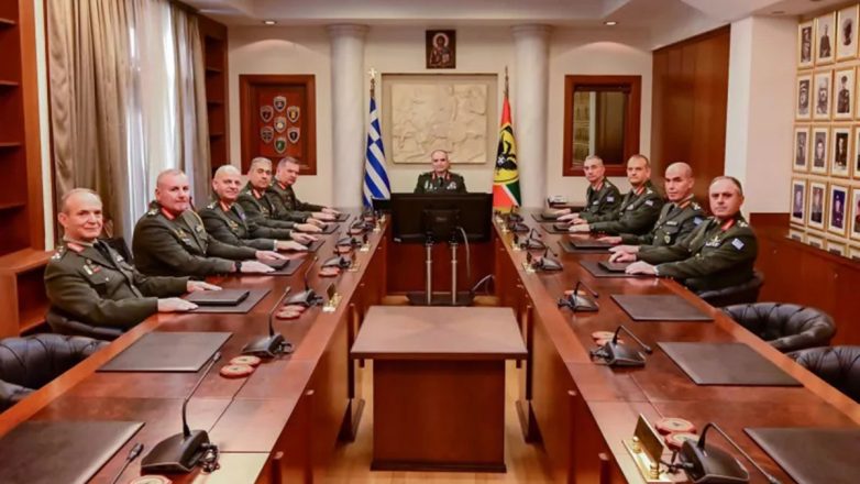 Πρώτη συνεδρίαση του νέου Ανώτατου Στρατιωτικού Συμβουλίου Πρώτη συνεδρίαση του νέου Ανώτατου Στρατιωτικού Συμβουλίου