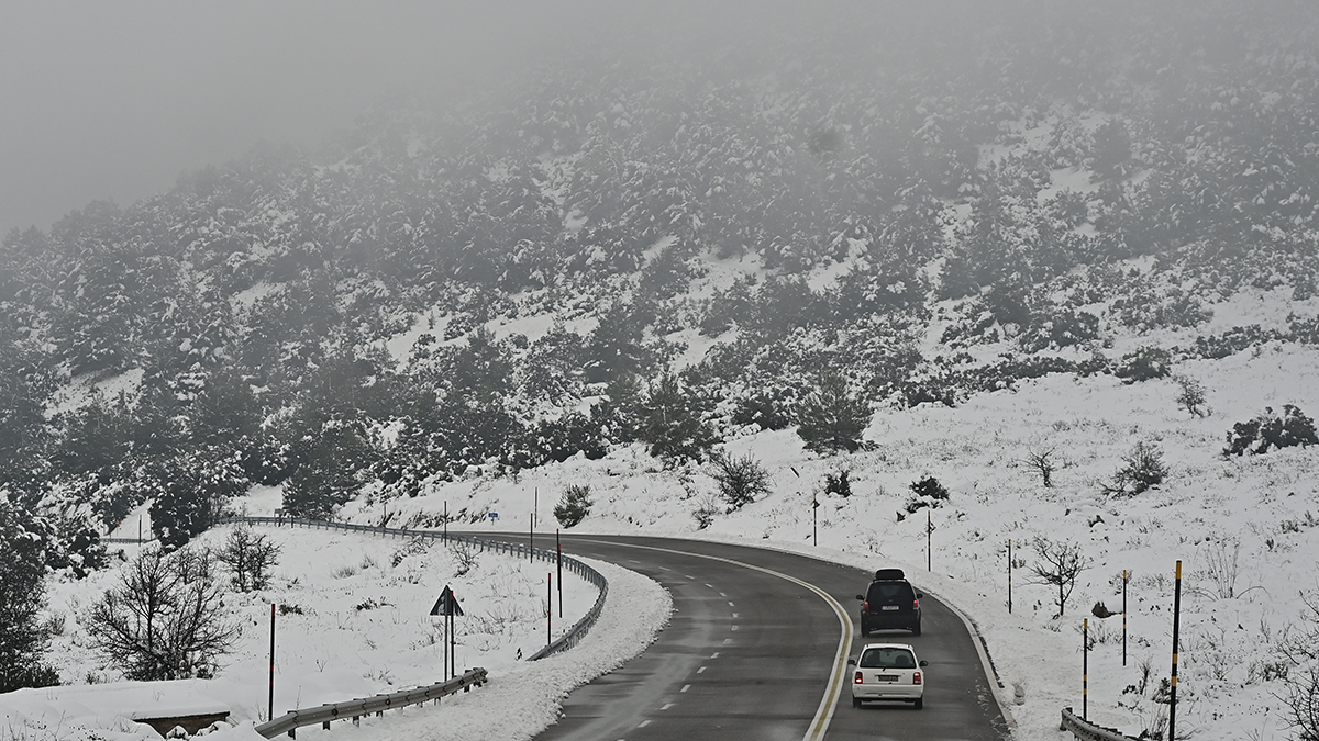 Πολικές θερμοκρασίες και ολικός παγετός τη νύχτα – Πού θα χιονίσει τις επόμενες ώρες