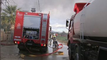 Μεγάλη φωτιά σε επιχείρηση στο Κορωπί