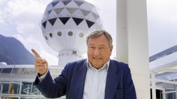 Πέθανε ο Έριχ φον Ντένικεν, ο συγγραφέας που μίλησε για «θεούς–εξωγήινους»