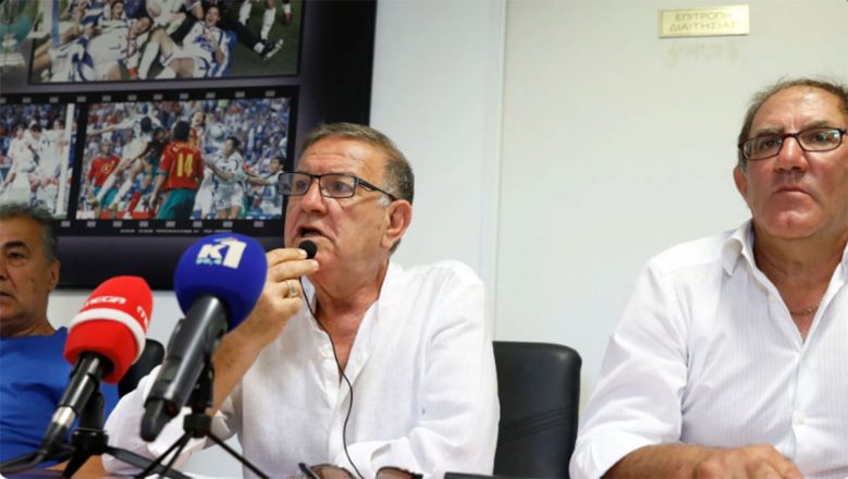 Μας κάνει και μάθημα ο παραγκάρχης