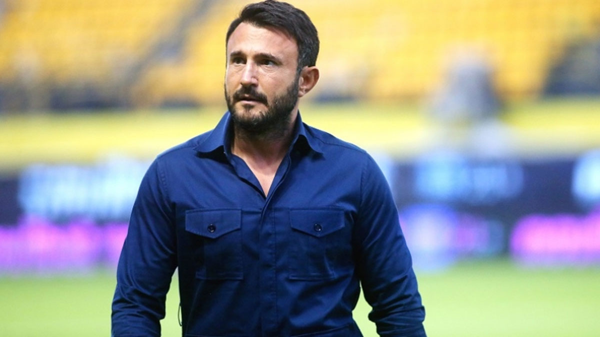 Η ΠΑΕ ΑΕΛ διαψεύδει για… Καρυπίδη