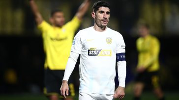 Μάνταλος: Γράφει ιστορία στα 34 του