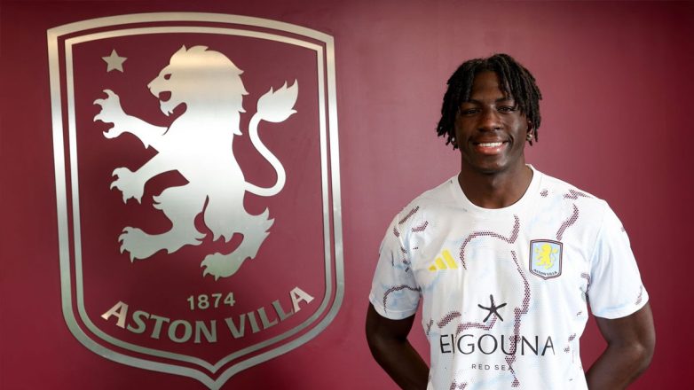 Στην Άστον Βίλα ο νέος Λουκάκου