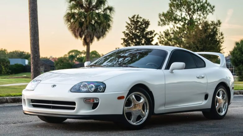 Ρεκόρ για σχεδόν ανέγγιχτη Toyota Supra MkIV: Πωλήθηκε για 242.000 δολάρια
