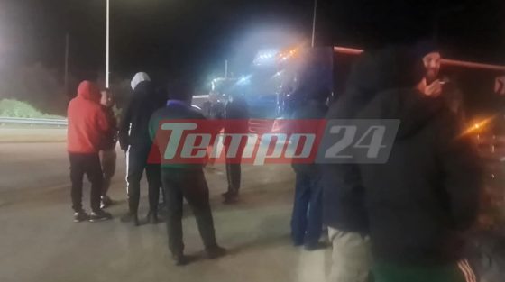 Αγρότες έκλεισαν αιφνιδιαστικά την Αντιρρίου-Ιωαννίνων