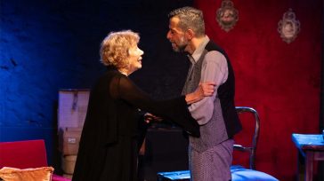 Παράταση παραστάσεων για το έργο «Family Secrets» στο θέατρο Αλκμήνη