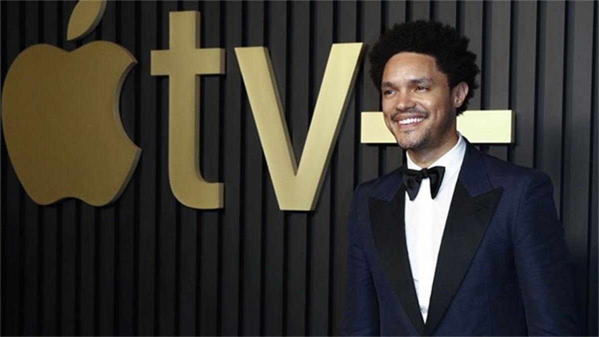 Grammy 2026: Ο Τρέβορ Νόα εκ νέου οικοδεσπότης, για έκτη και τελευταία φορά