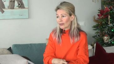 «Δεν ήταν ξαφνικό, ήταν επιλογή καρδιάς» – Η Άριελ Κωνσταντινίδη μιλά για την τρίτη μητρότητα