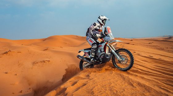 Ποινή και μικρή υποχώρηση του Βασίλη Μπούδρου στη 12η θέση στο Dakar Rally