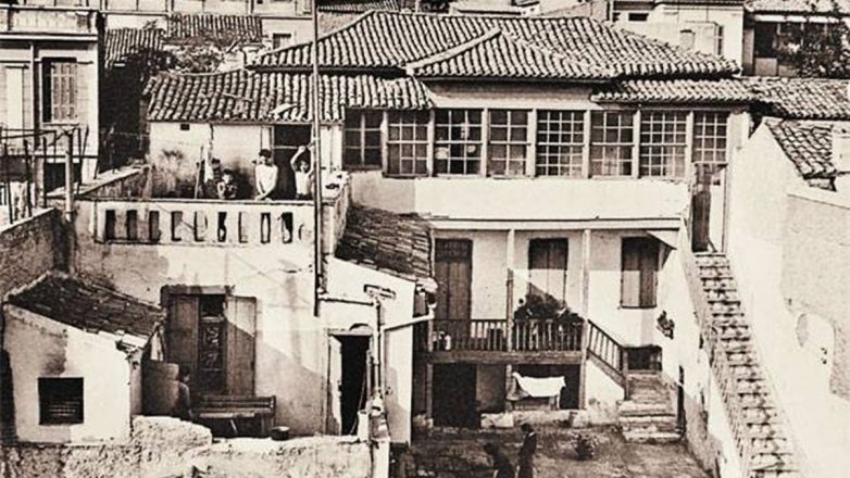 Η «Οικία Κοκοβίκου» αποκαλύπτει τι κρύβει