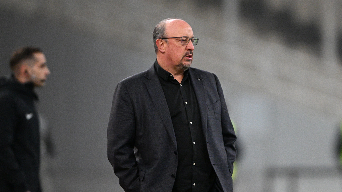 Μπενίτεθ: «Να φτάσουμε μέχρι το τέλος και να διεκδικήσουμε τίτλους»