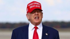 Τραμπ: «Θα πάρουμε τη Γροιλανδία, τίποτα λιγότερο δεν είναι αποδεκτό»