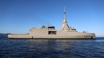 «Kίμων»: Ιστορική υποδοχή της φρεγάτας Belharra στον Ναύσταθμο Σαλαμίνας