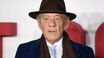 Ο Ίαν ΜακΚέλεν «δανείζει» τη φωνή του στον Λ.Σ. Λόουρι