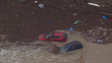 Αυστραλία: Αυτοκίνητα κατέληξαν στη θάλασσα μετά από σφοδρή καταιγίδα