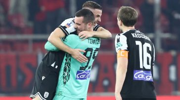 Η γκαρνταρόμπα στο Ολυμπιακός-ΠΑΟΚ 0-2