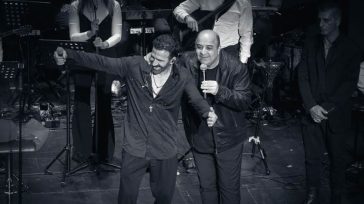 «Όλη Ελλάδα μια Αγκαλιά»: Sold out και αποθέωση για Σεφερλή-Παλιουδάκη