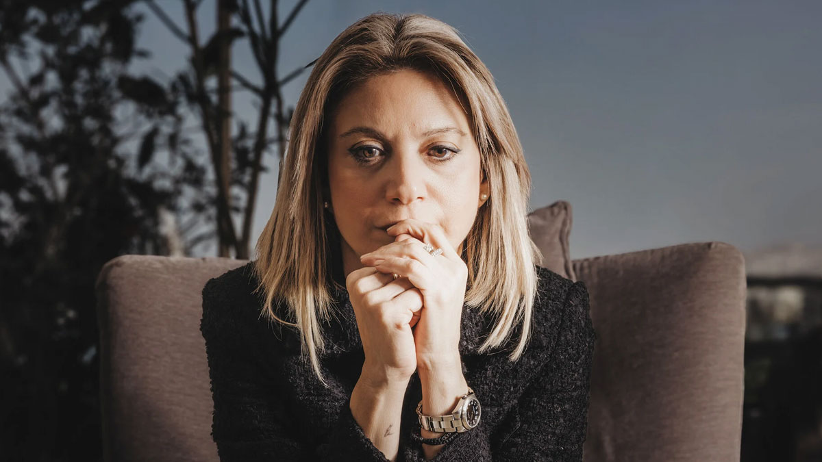 Σε κλοιό πιέσεων η Μαρία Καρυστιανού: Της ζητούν πίσω 5.000 ευρώ για ταξίδια του Συλλόγου Συγγενών Θυμάτων Τεμπών