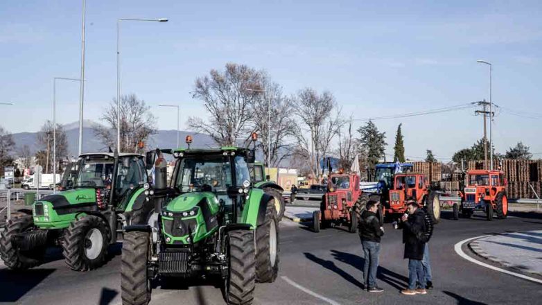 Συμφωνία για συνάντηση αγροτών με Μητσοτάκη τη Δευτέρα