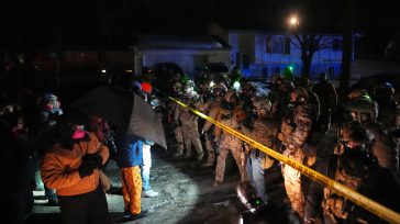 Μινεάπολη: Ο Τραμπ απειλεί να επικαλεστεί τον νόμο περί εξέγερσης