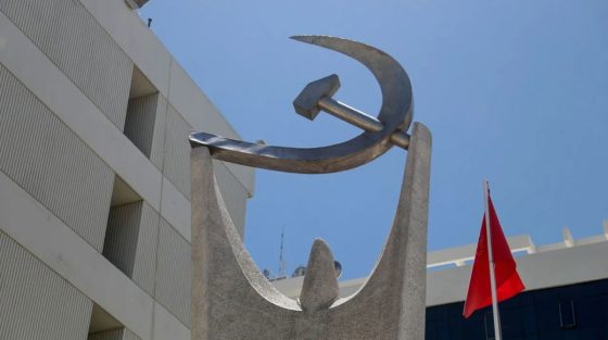 Πέθανε ο Μάκης Αμπατιέλος, ιστορικό στέλεχος του ΚΚΕ