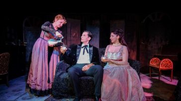 «Άσπρα άλογα» στο Θέατρο Εκάτη