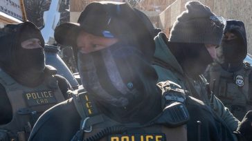 Η ICE συμπεριφέρεται σαν τη Γκεστάπο