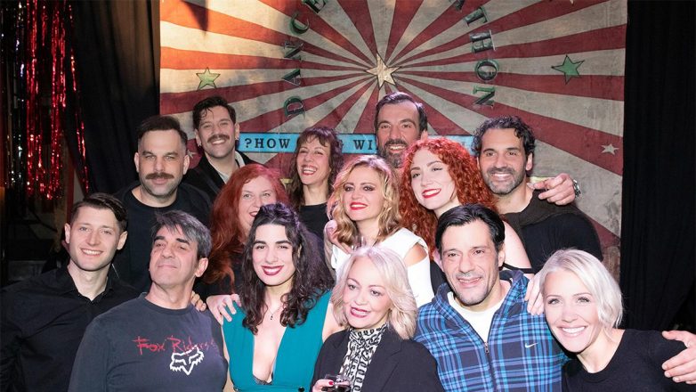 Λαμπερή πρεμιέρα για την παράσταση «Σκοτώνουν τα άλογα όταν γεράσουν»