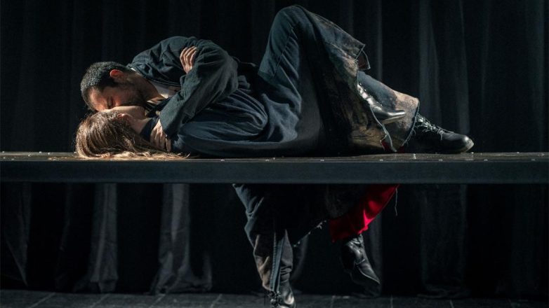 Τελευταία παράσταση για τον «Ερρίκο Ε’» στο Θέατρο Σημείο