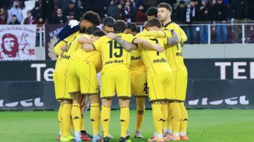 Γελάει ο κόσμος με τους Βρούτσηδες