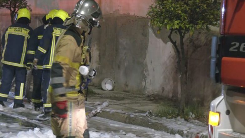 Υπό έλεγχο η μεγάλη φωτιά στα Καζάνια Περάματος