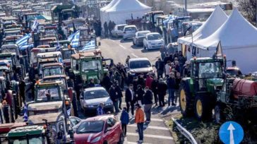 Σήμερα το κρίσιμο ραντεβού στο Μαξίμου για τα μπλόκα