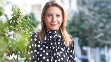 Η Καρυστιανού έθεσε θέμα αμβλώσεων από το … παράθυρο