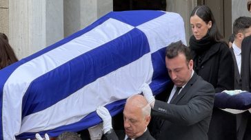 Κηδεία πριγκίπισσας Ειρήνης – Δείτε live εικόνες από τη Μητρόπολη Αθηνών