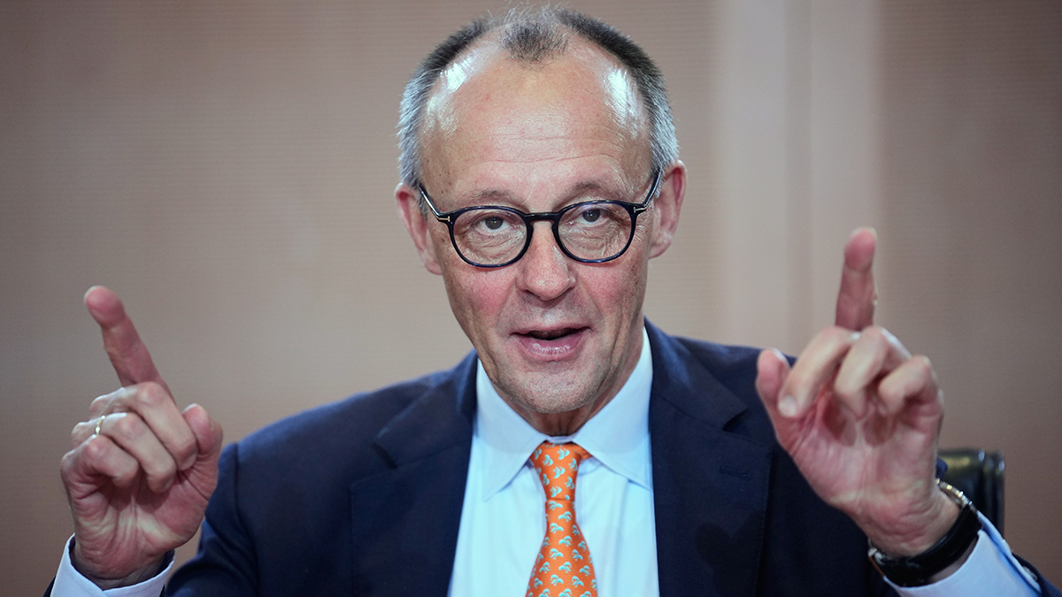 Μερτς: Δεν θέλουμε εμπορικό πόλεμο με τις ΗΠΑ, αλλά θα υπερασπιστούμε τα συμφέροντά μας