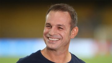 Ντέμης Νικολαΐδης: Στο «σφυρί» παραθαλάσσιο ακίνητο – φιλέτο του πρώην ποδοσφαιριστή στην Αλεξανδρούπολη