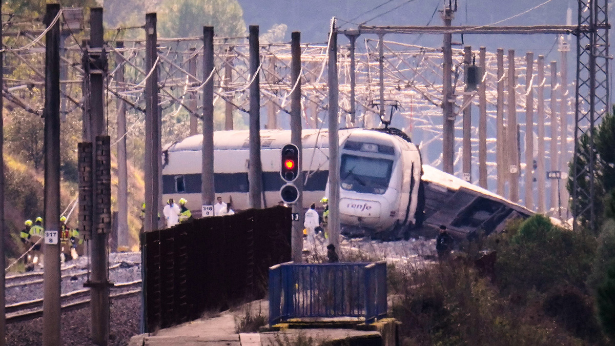 Ισπανία: Τριήμερο εθνικό πένθος κηρύχθηκε για το σιδηροδρομικό δυστύχημα