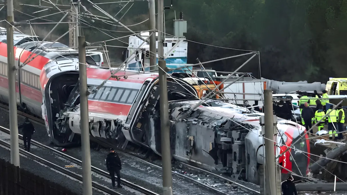 Ισπανία: Τα 3 σενάρια για την τραγωδία με τα τρένα