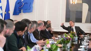 Κρίσιμες αποφάσεις στα μπλόκα