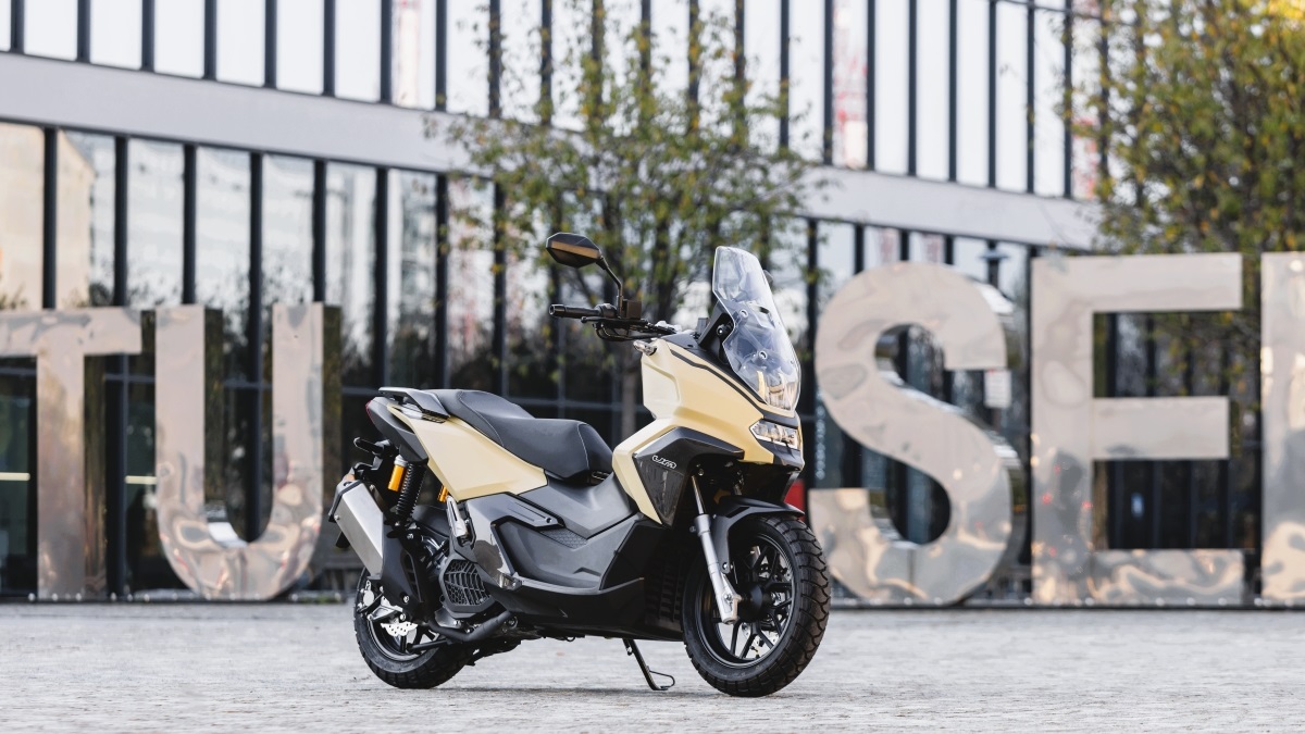 Rockville 125 – Νέο adventure σκούτερ από την UM MOTORCYCLES