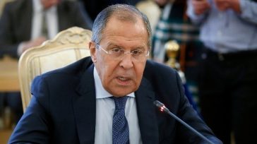 Ο Λαβρόφ προειδοποιεί τη Δύση για τις συνέπειες της πίεσης στη Ρωσία