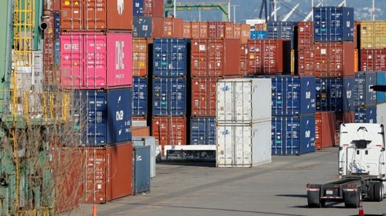 Γερμανία: Δραματική μείωση των εξαγωγών προς τις ΗΠΑ